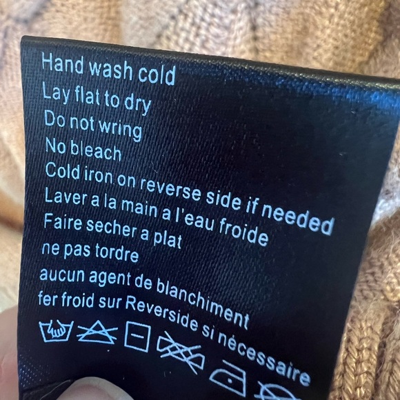 Anthropologie Lucy Paris joia scalloped sweater medium beige tan neutral - Picture 16 of 17